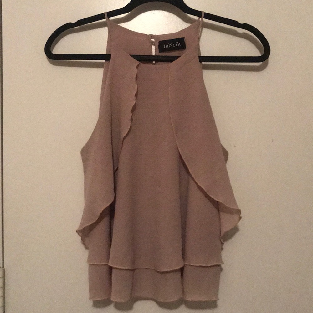Bouncy Layered Top